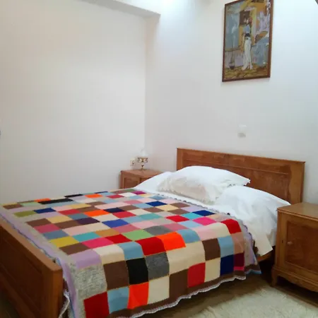 Grandma's House Vederoi بيت للعطل *