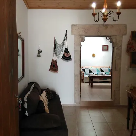 Grandma's House Vederoi