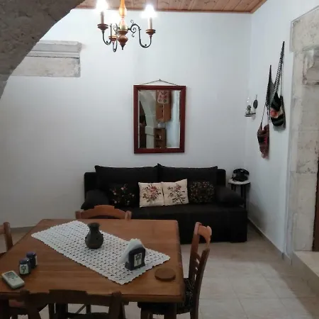 Grandma's House Vederoi